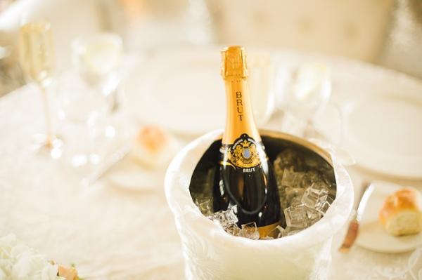 champagne 4736380 640