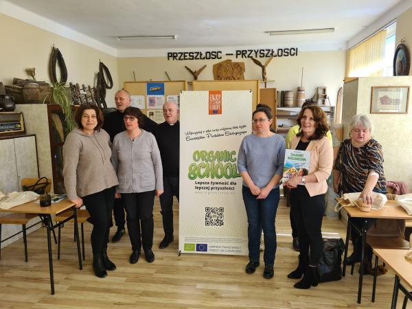 Organic School grupowe zajecia w szkole